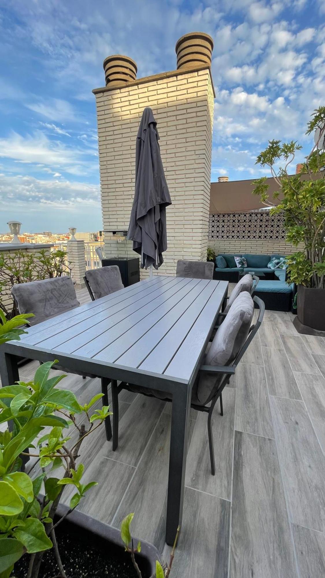 Spacious Penthouse With Big Private Terrace & View Apartment Barcelona