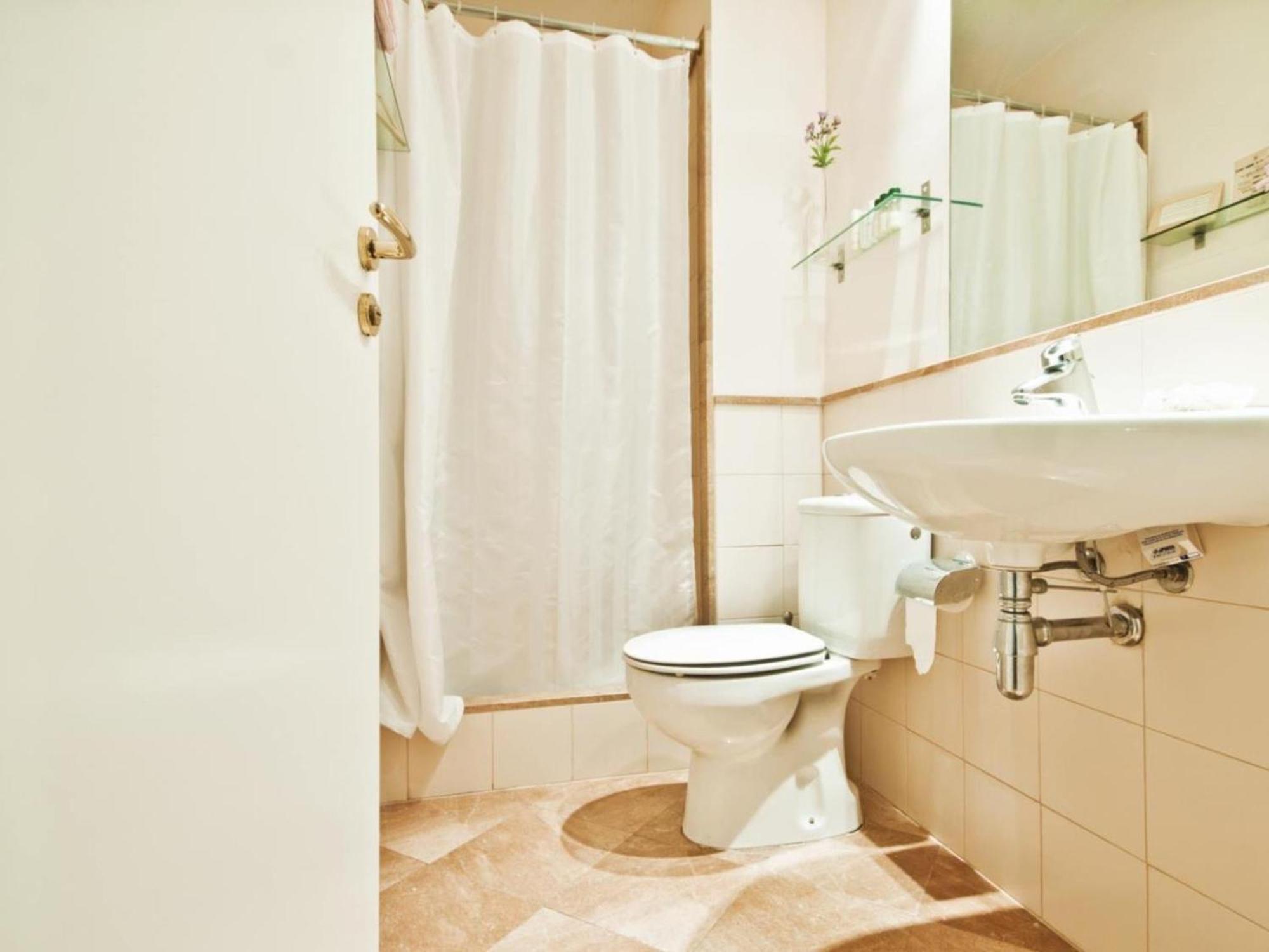 Con 2 Dormitorios, Elegante Y Centrico En Rambla Catalunya - Es-341-2 Appartement
