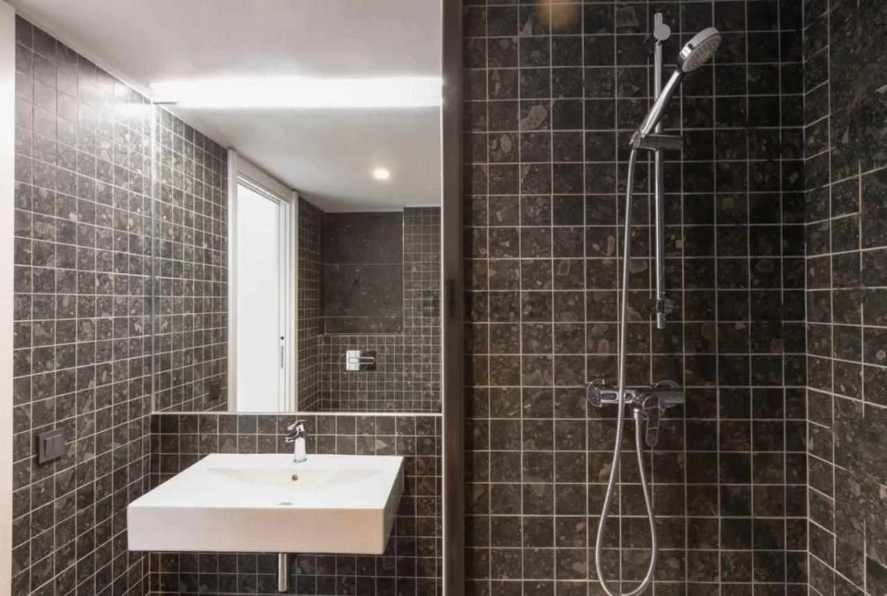 Apartment For Rent In Plaza De La Gardunya *