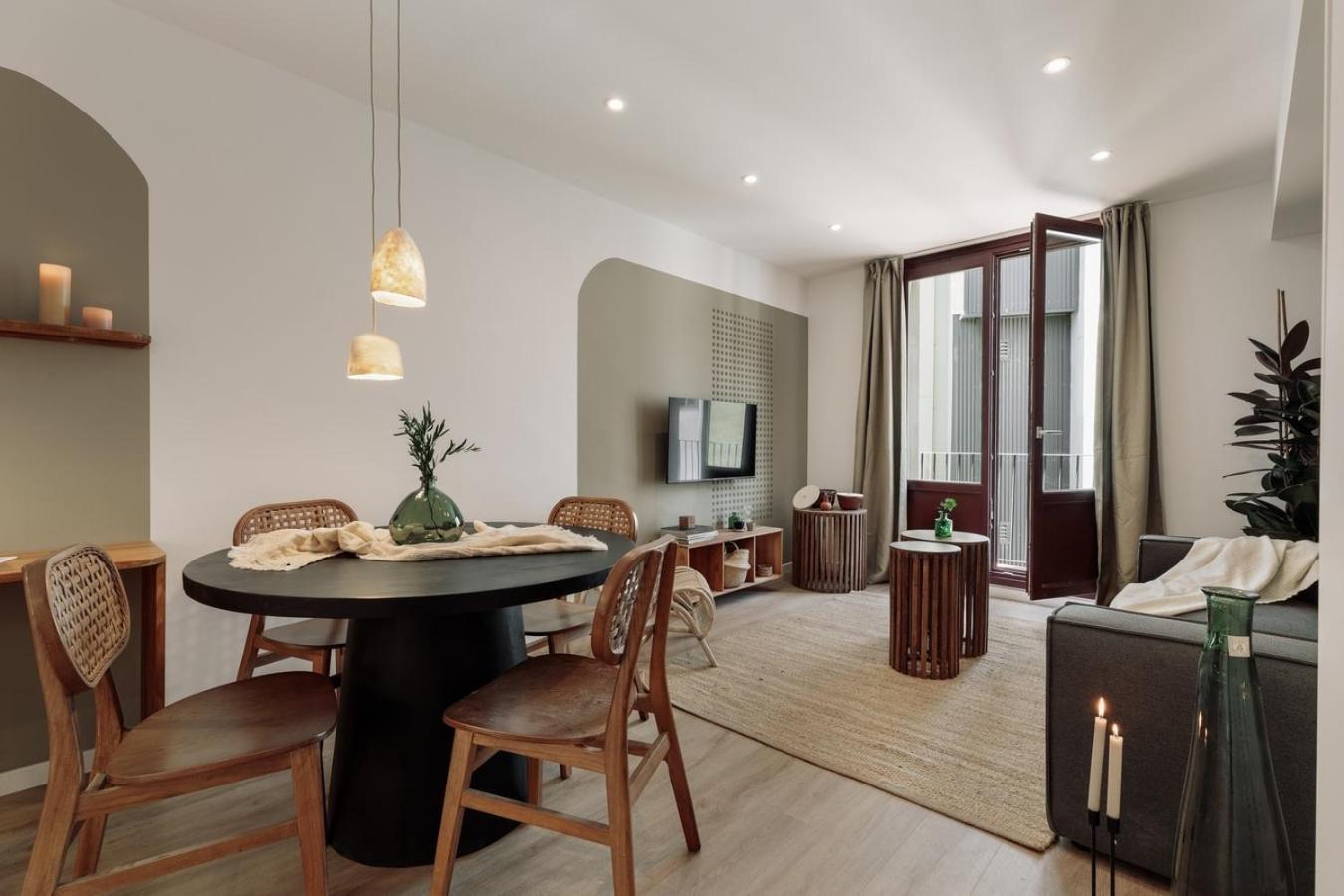 Eboli - 3 Bedrooms, Balcony And Terrace In Ciutat Vella Apartment Barcelona