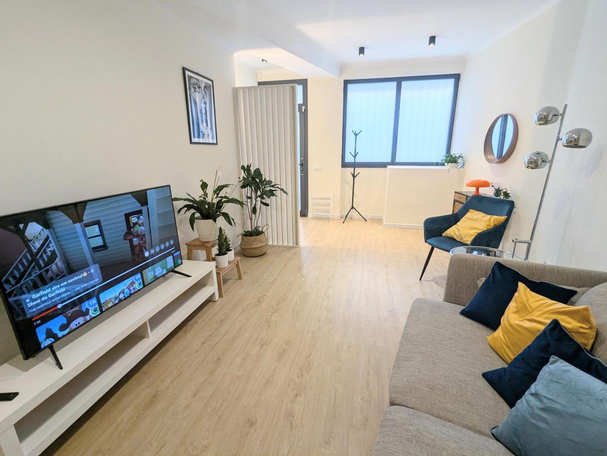 Gracia Parkside Flat - Only For Of Than 32 Nights Apartment