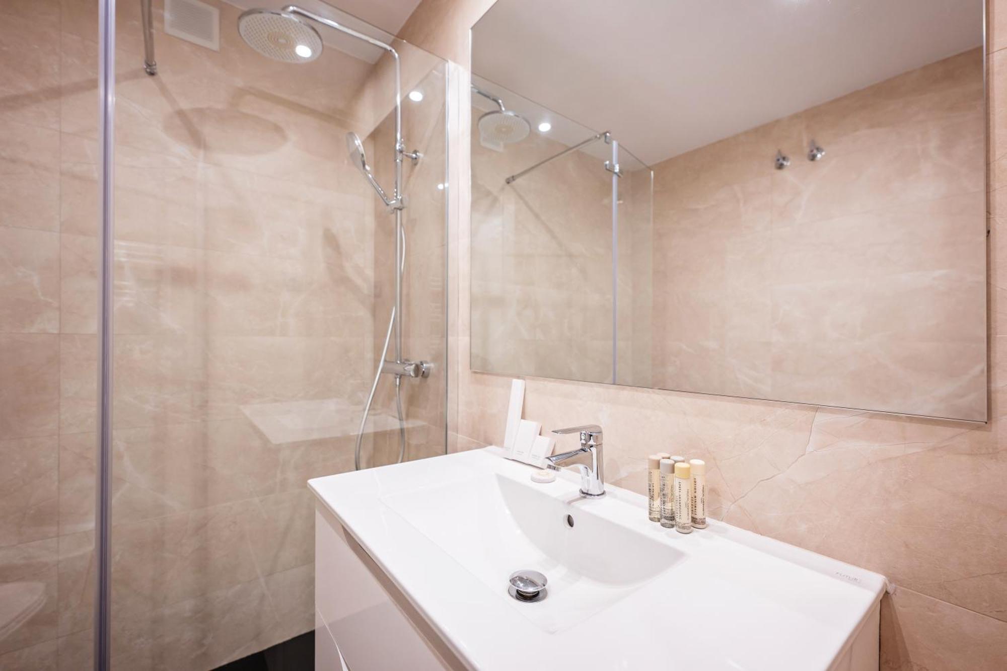 Sweett - Nova Icaria Apartment