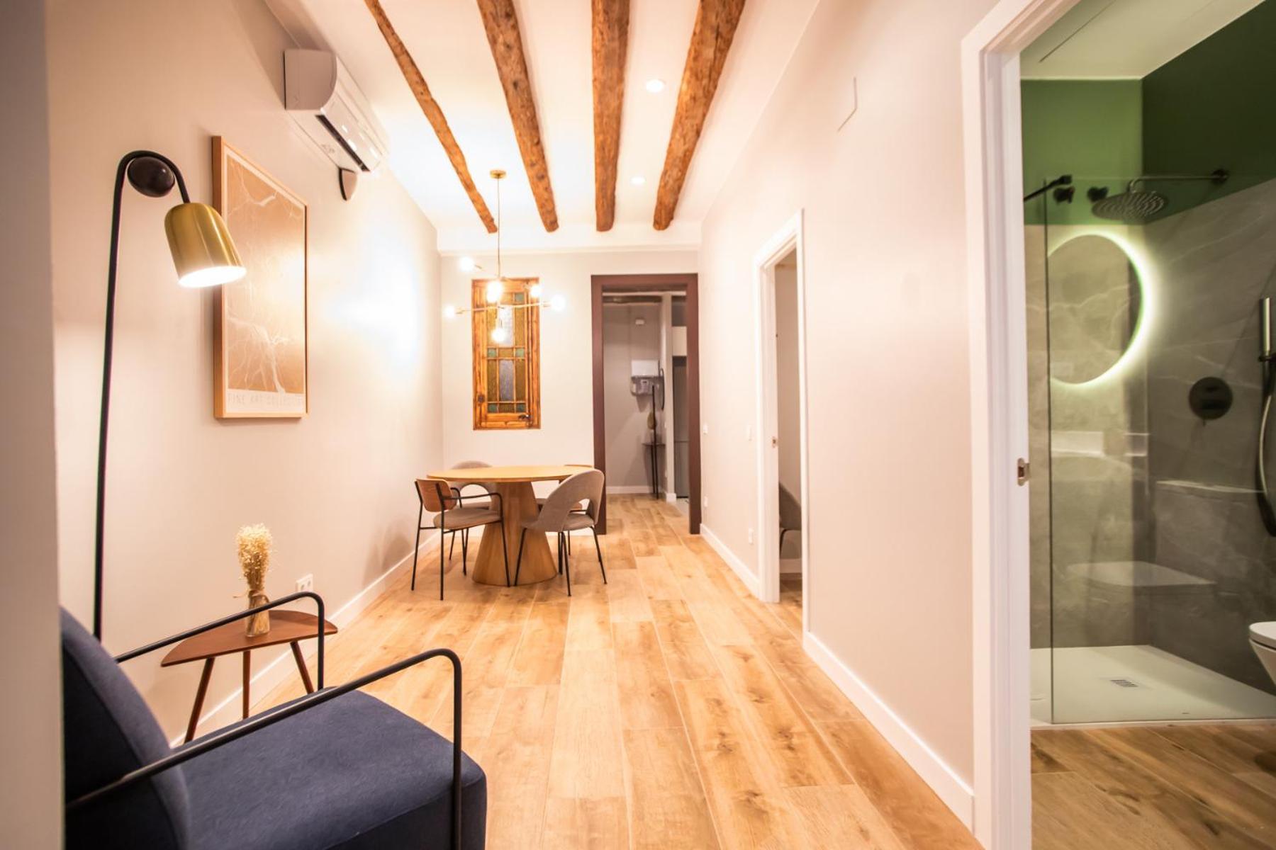 P3mal1076- Beautiful 2br Newly Refurbished Apartment *