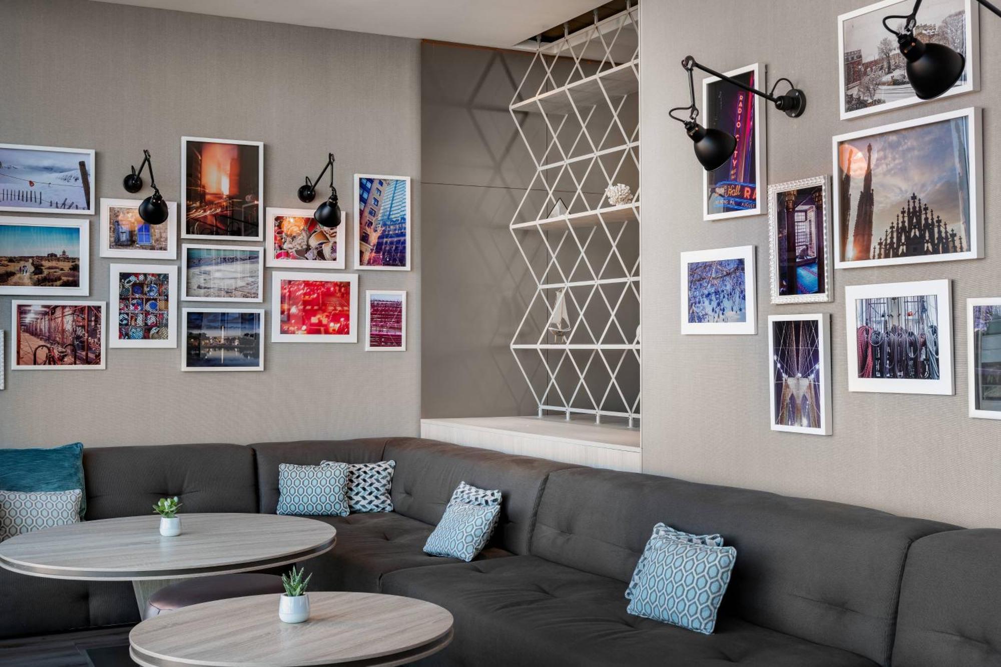 Leonardo Royal Hotel Barcelona Forum 4*