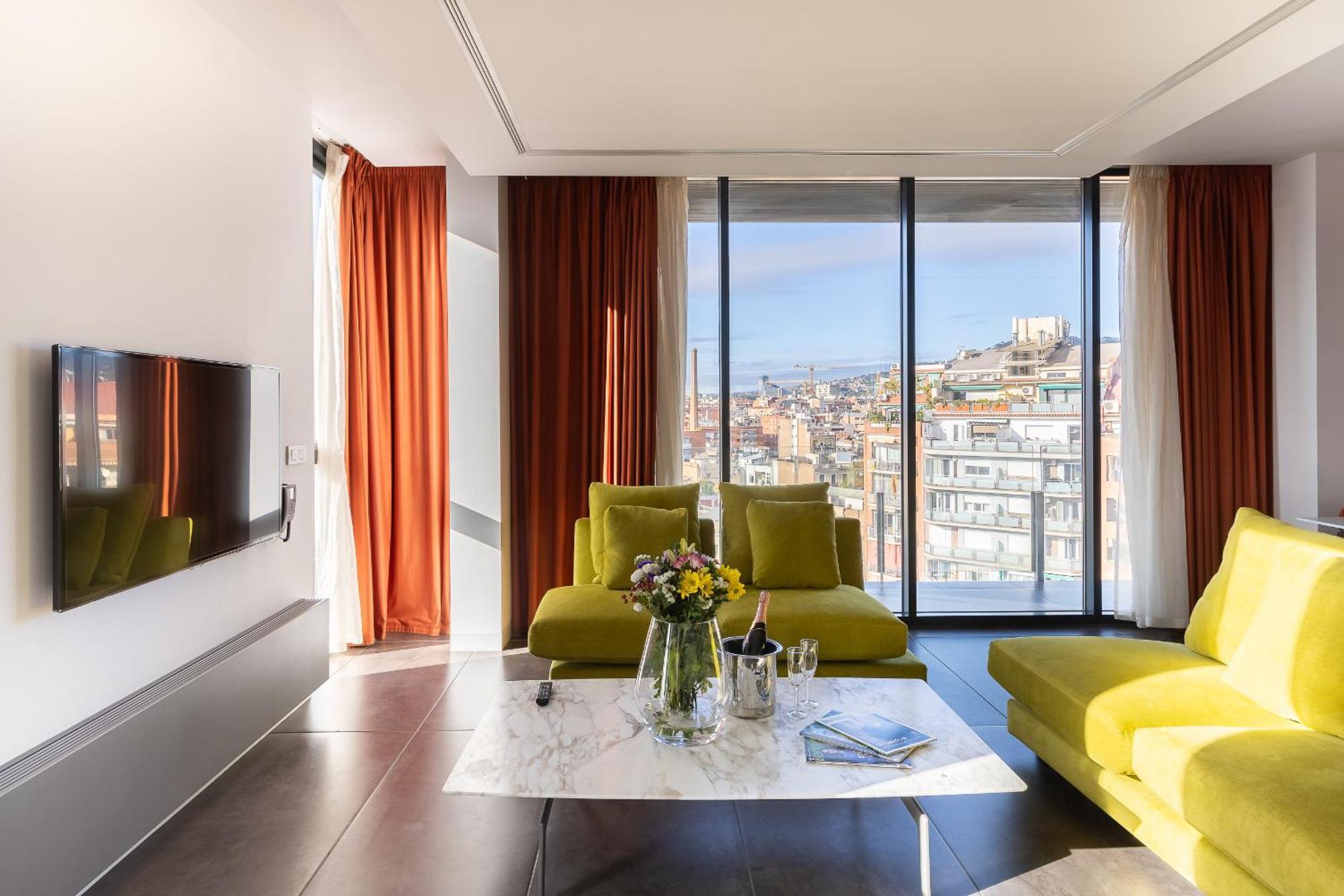 Cosmo Sants Apartment Barcelona