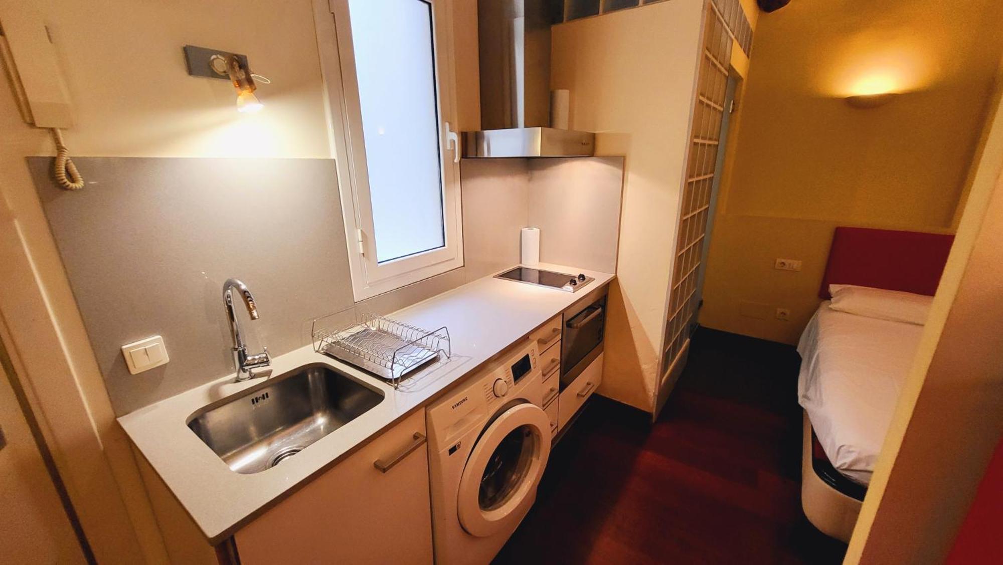 Apartamento Ramblas Plaza Catalunya -wi-fi 300 Mbps