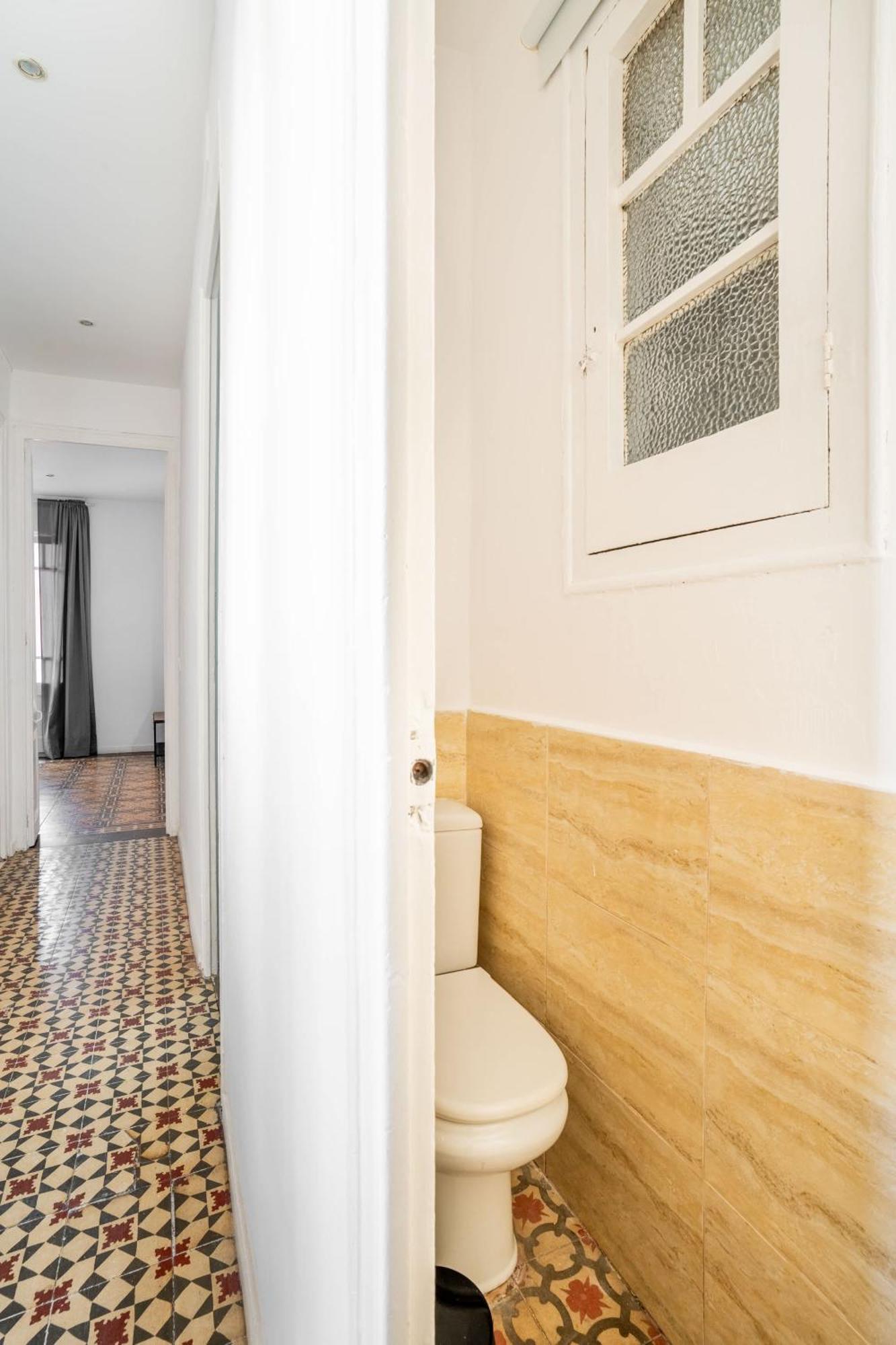 Sagrada Familia- Emblematic And Charming Catalan Appartement