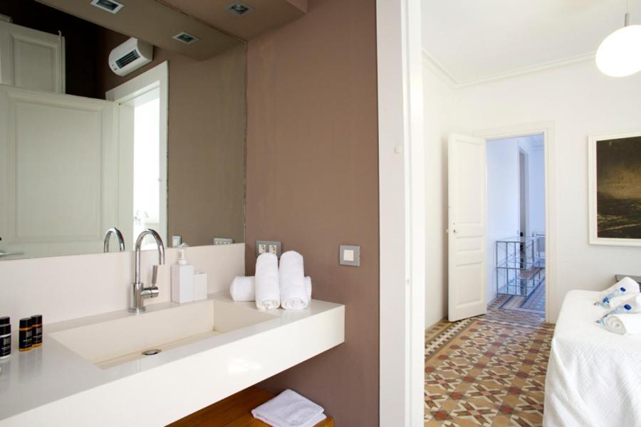 Barcelonaforrent The Claris Suites I Barcelona