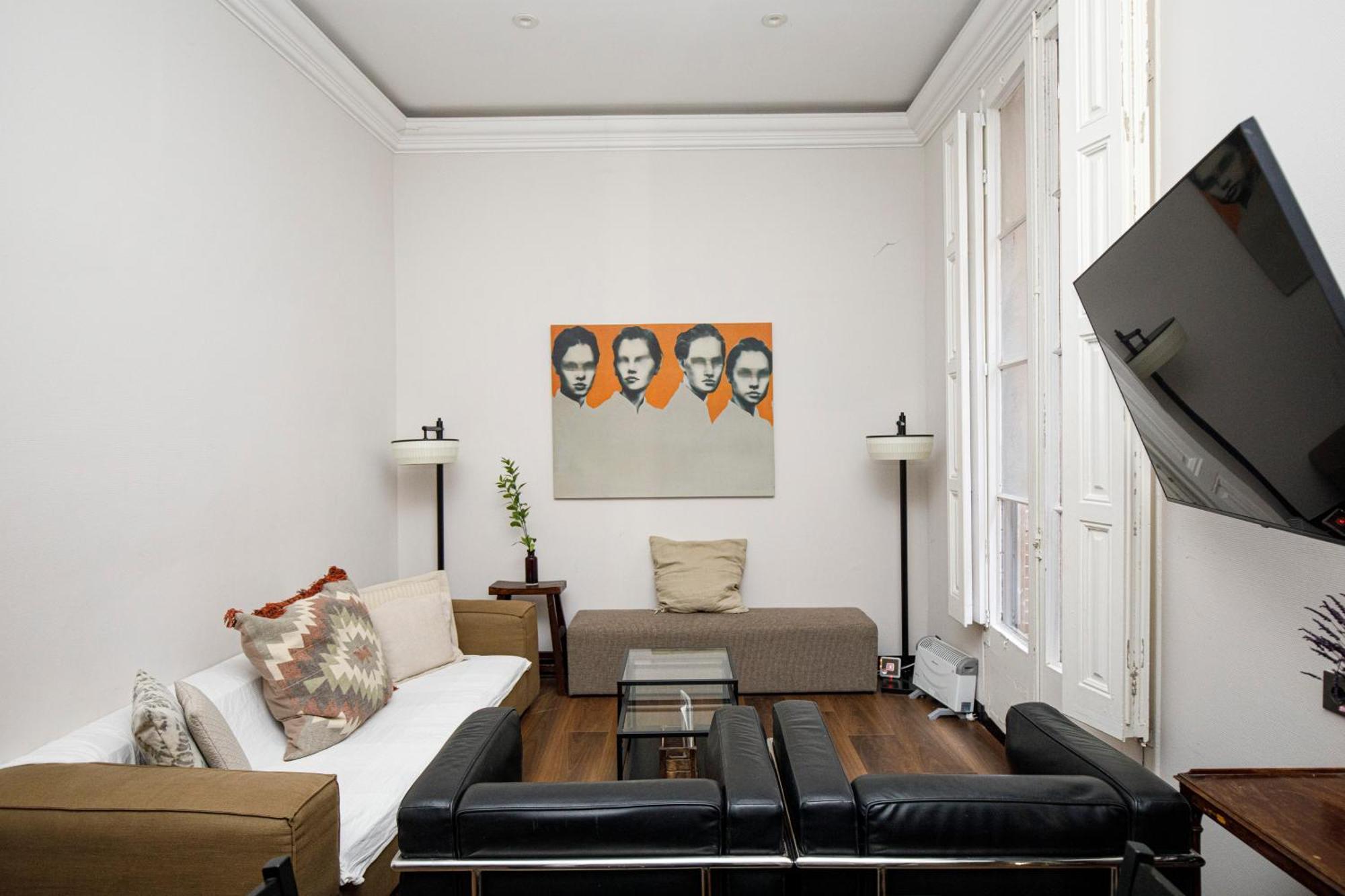 Classic Styled Apartment *
