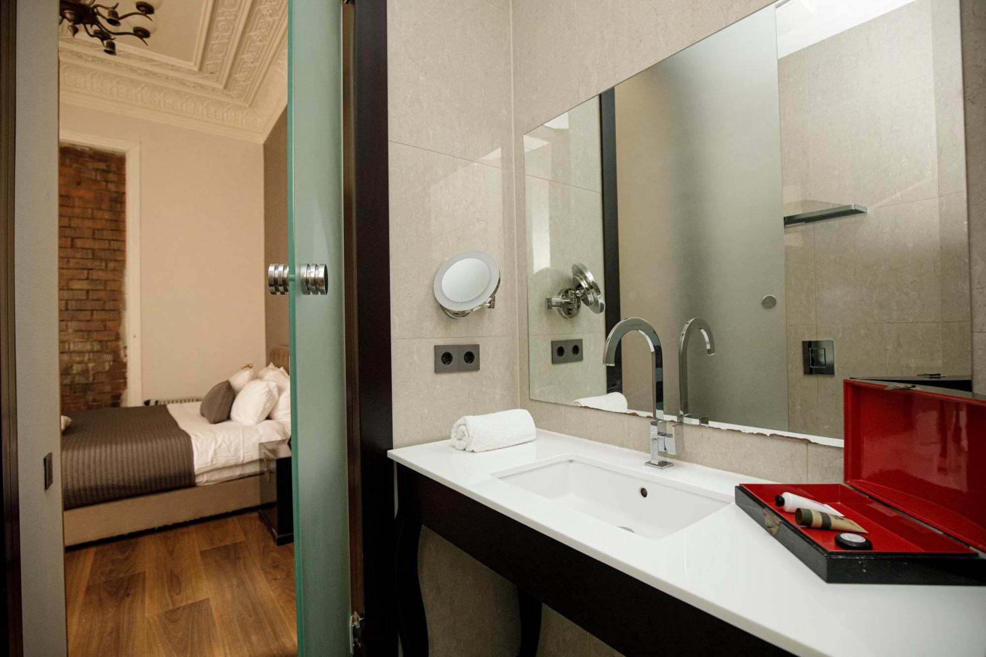Apartment Classic Styled *