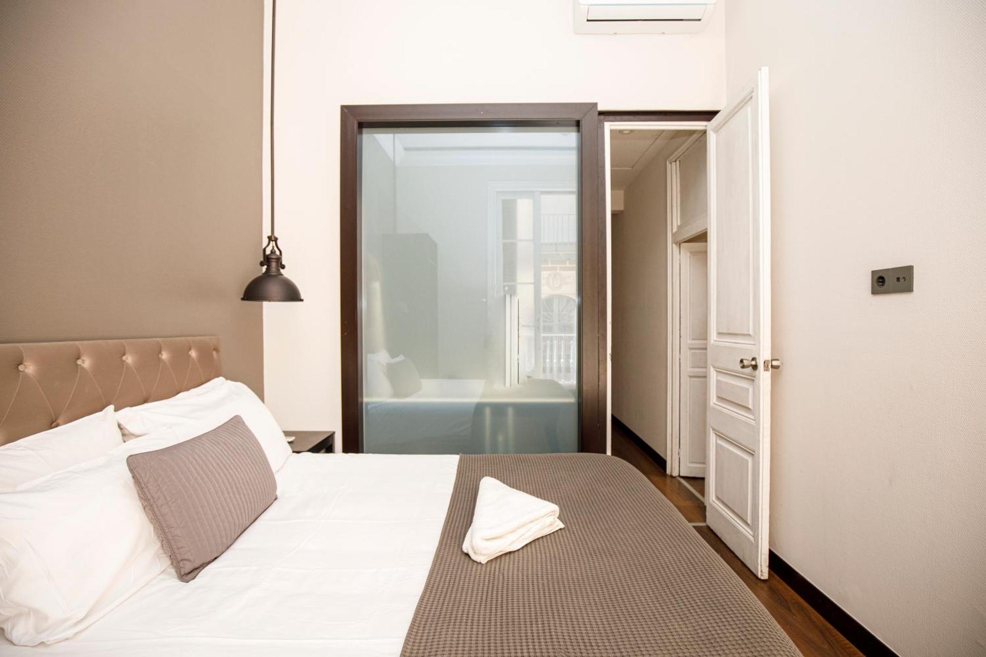 Classic Styled Apartment Barcelona