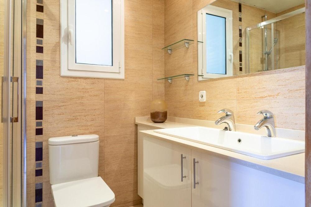 Sagrada Familia Views, Big And Bright Apartment *