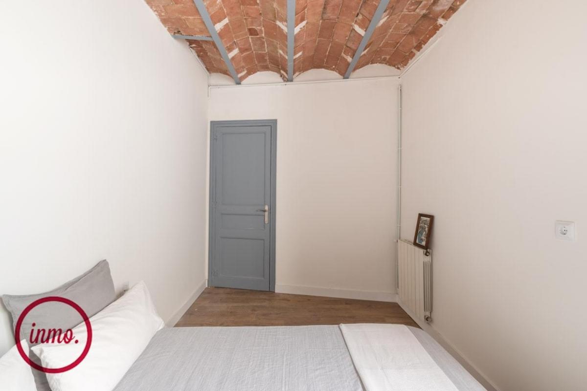 - Eixample 4a Apartment Barcelona