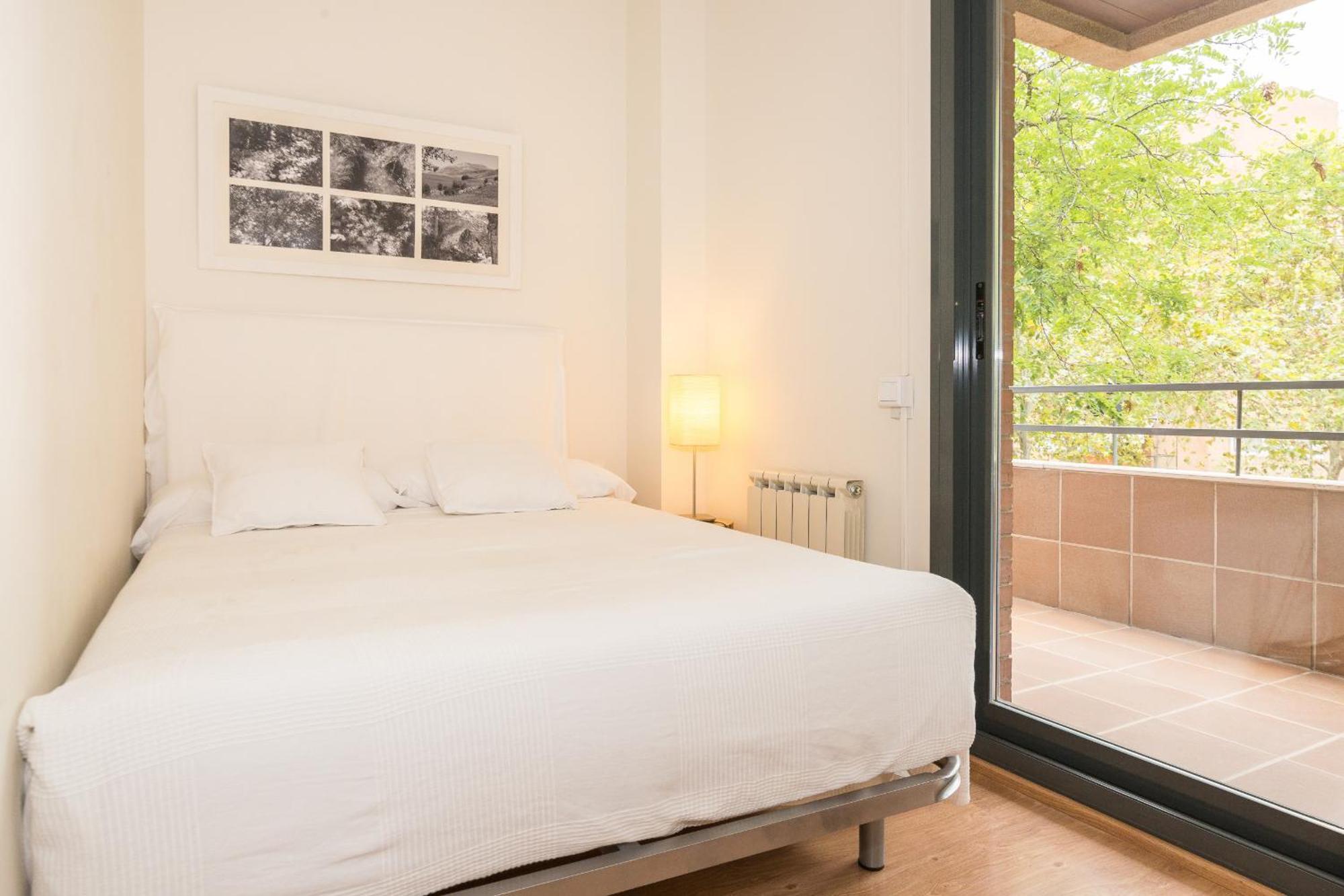 Apartment 11jog1036 - Huge & Bright Train Station *