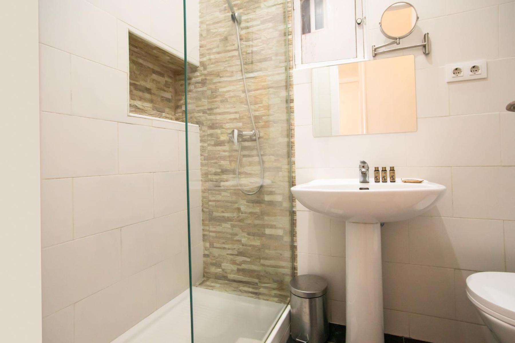 2esc1067 - Magnific 2br Flat In The Gothic Distric * Barcelona