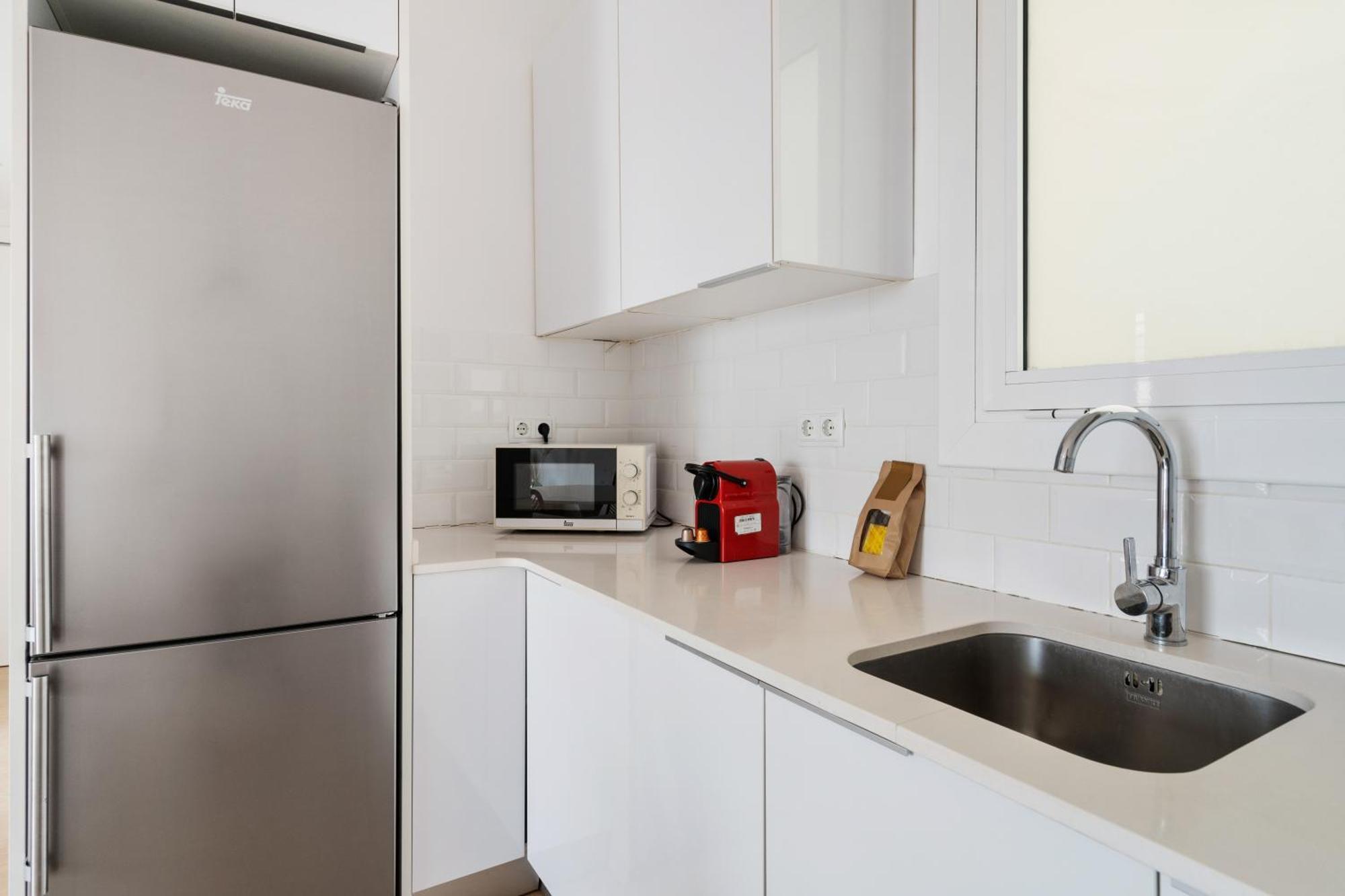 Flateli Calabria Apartment Barcelona