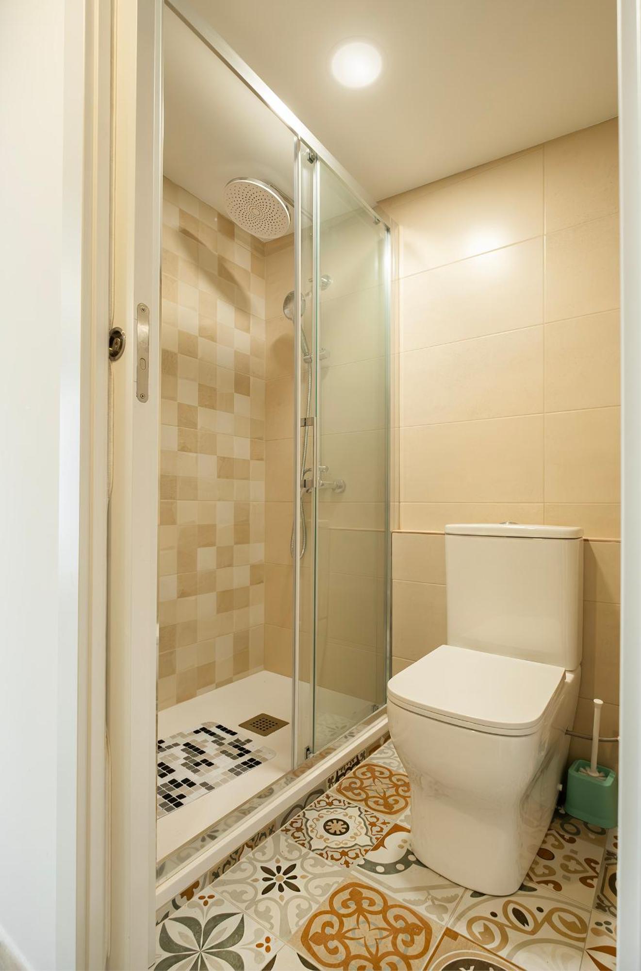 Apartment Historic Gem 3br By Boqueria Barcelona