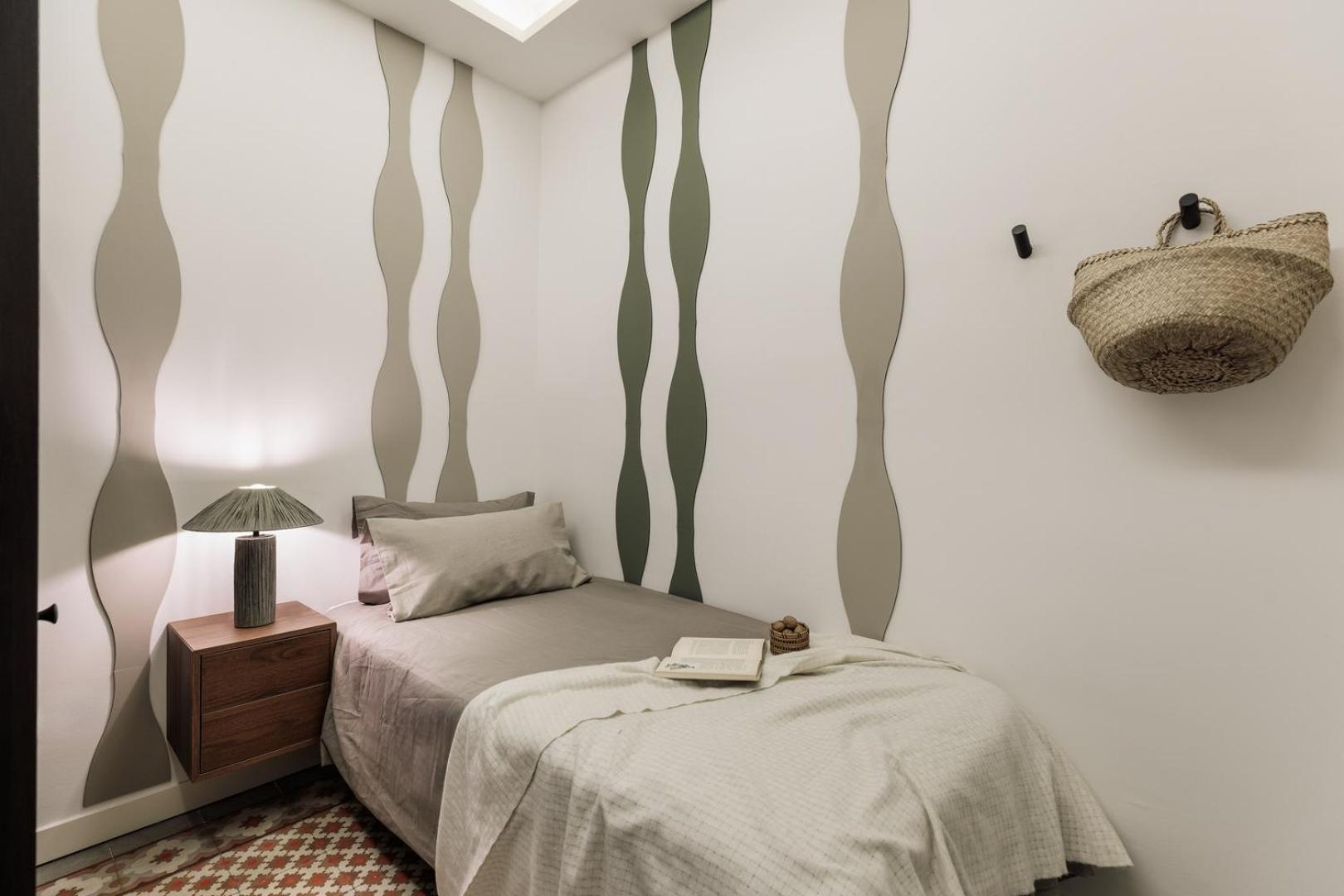 Levia - 3 Bedrooms And Balcony In Eixample Esquerra Apartment *