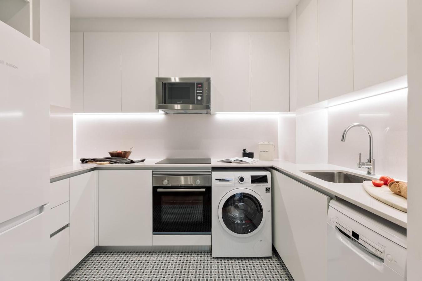 Apartment Baronissi - 2 Bedrooms And Terrace In Ciutat Vella