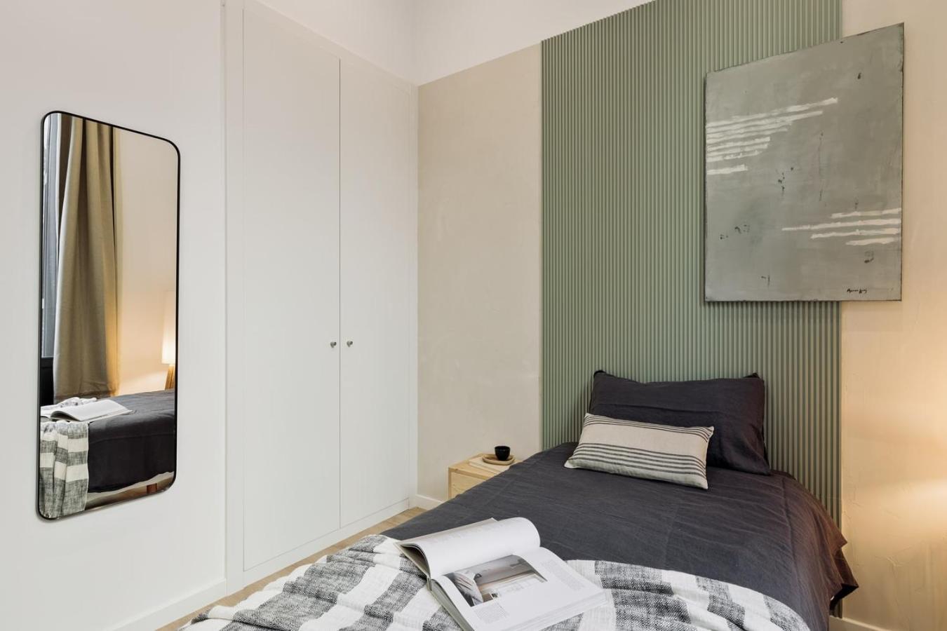 Baronissi - 2 Bedrooms And Terrace In Ciutat Vella * Barcelona