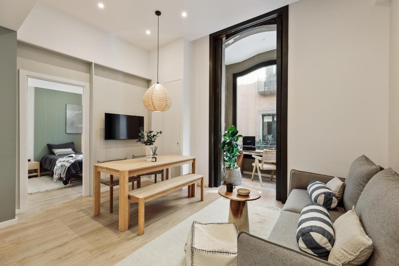 Apartment Baronissi - 2 Bedrooms And Terrace In Ciutat Vella
