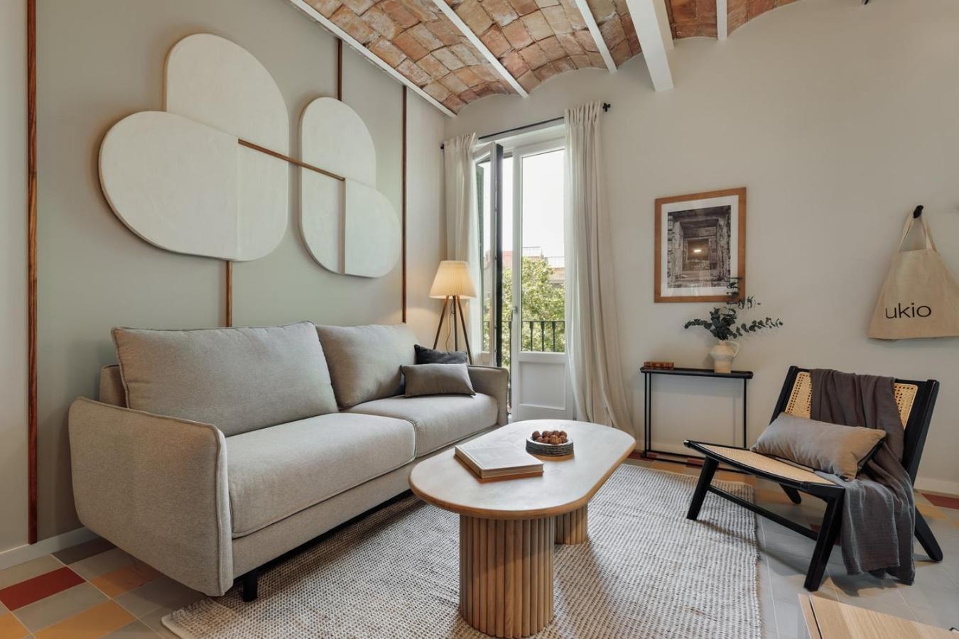 Apartment Nal - 2 Bedrooms, Office And Balcony In Eixample Dreta