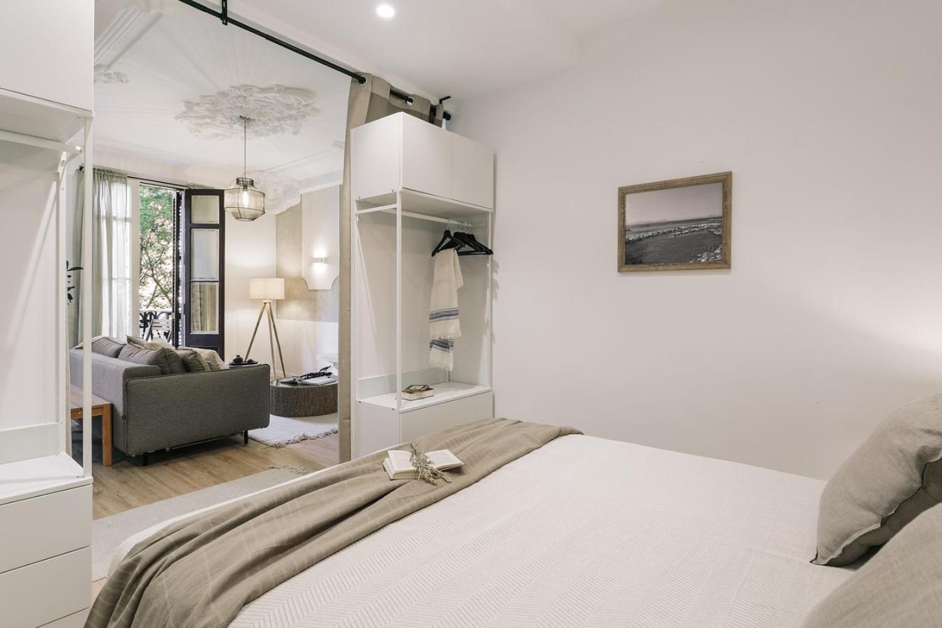Apartamento Baia - And Balcony In Eixample Esquerra *