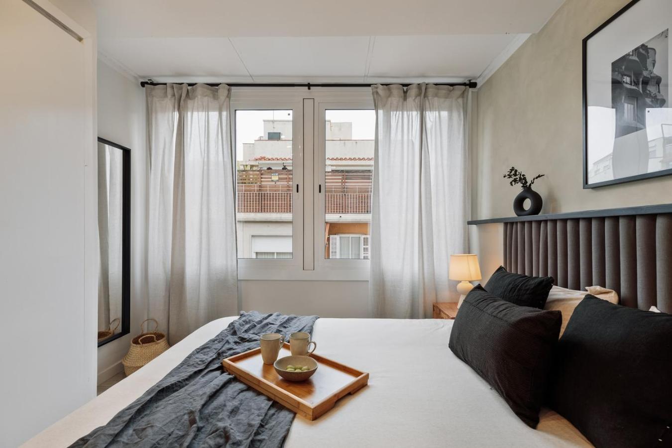 Rasa - 2 Bedroom In Sant Gervasy Apartment *