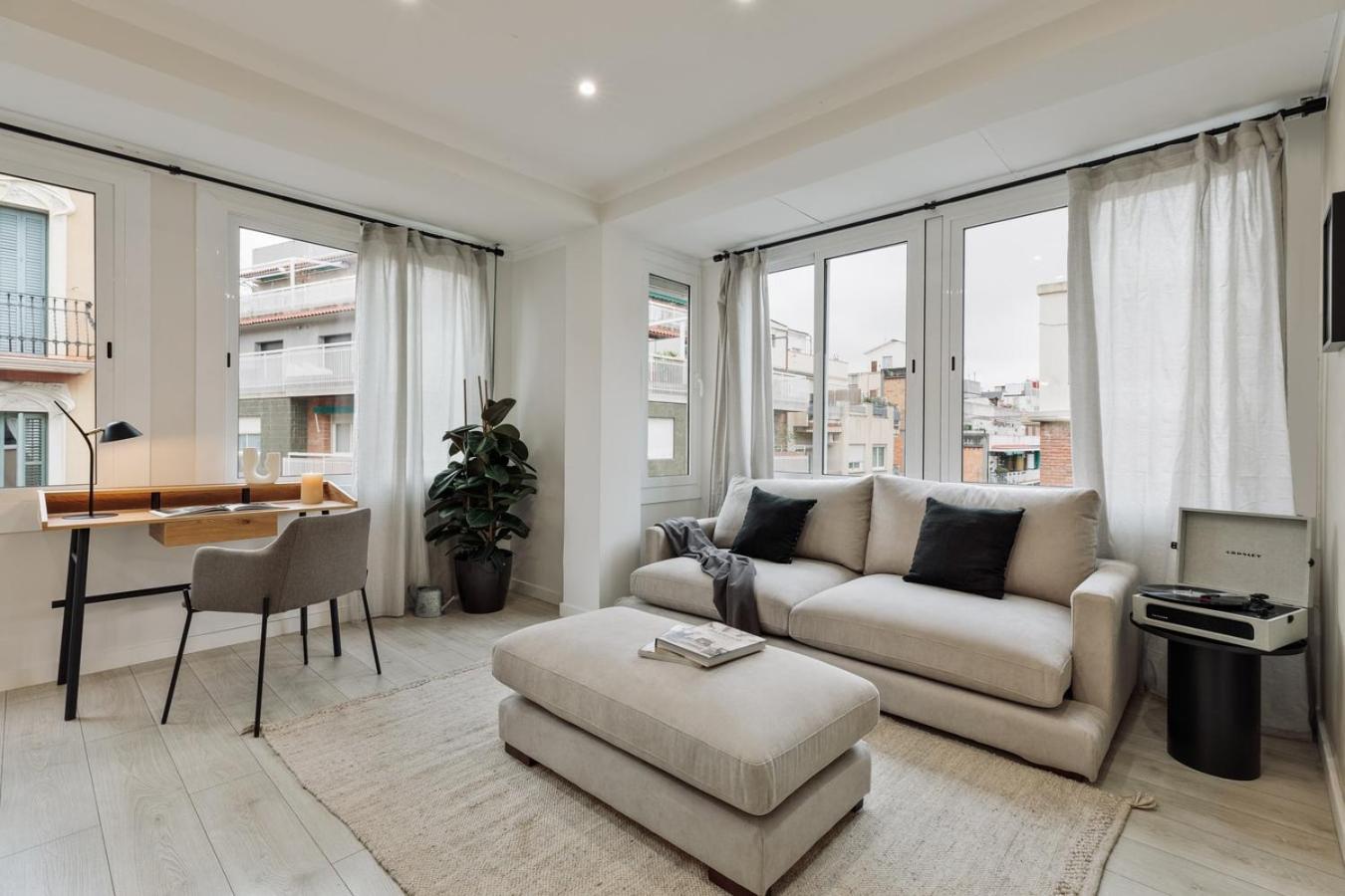 Apartment Rasa - 2 Bedroom In Sant Gervasy *