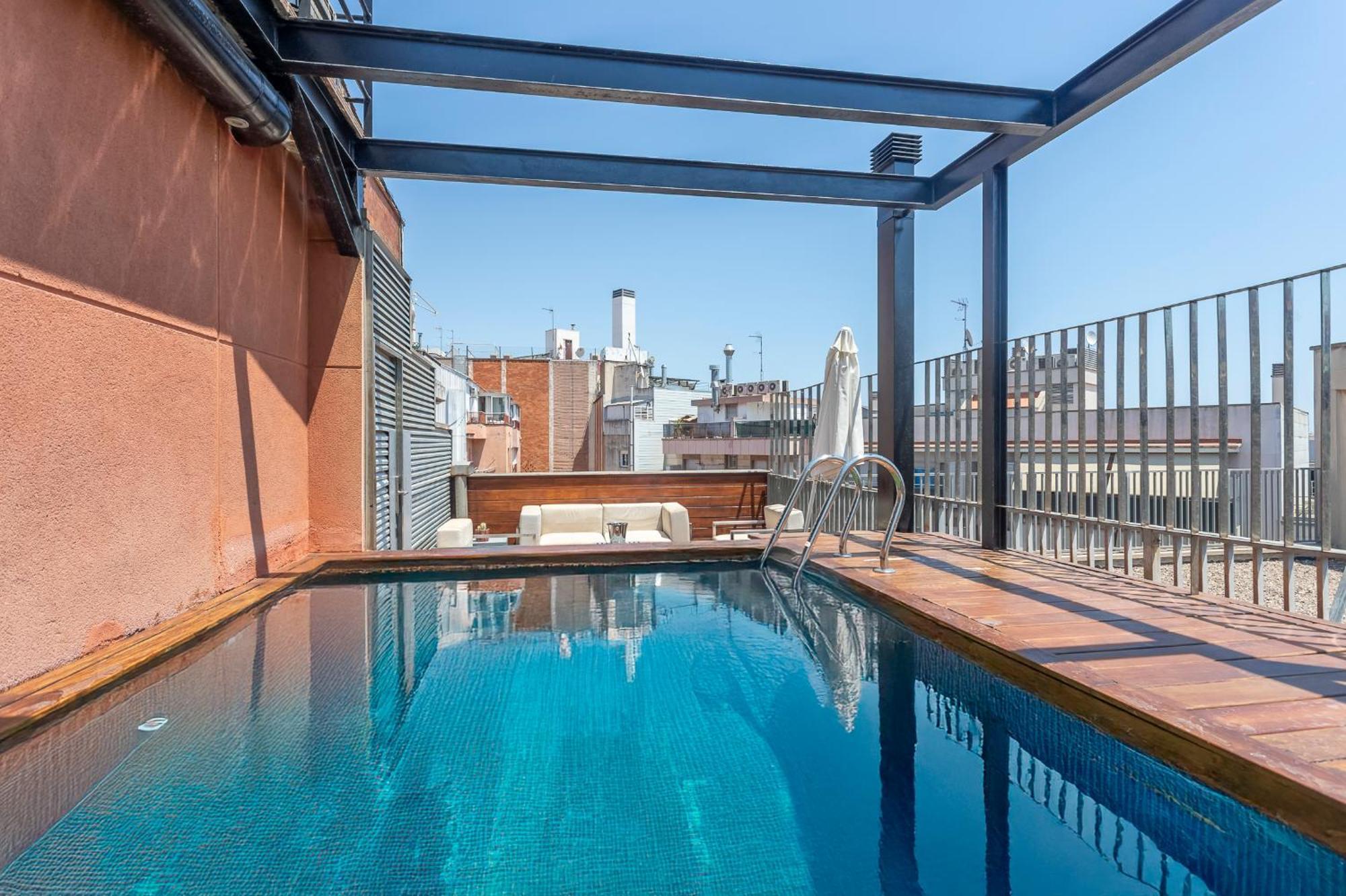 Apartment My Space Emirates - Fully Equipped Near The With Shared Pool Barcelona
