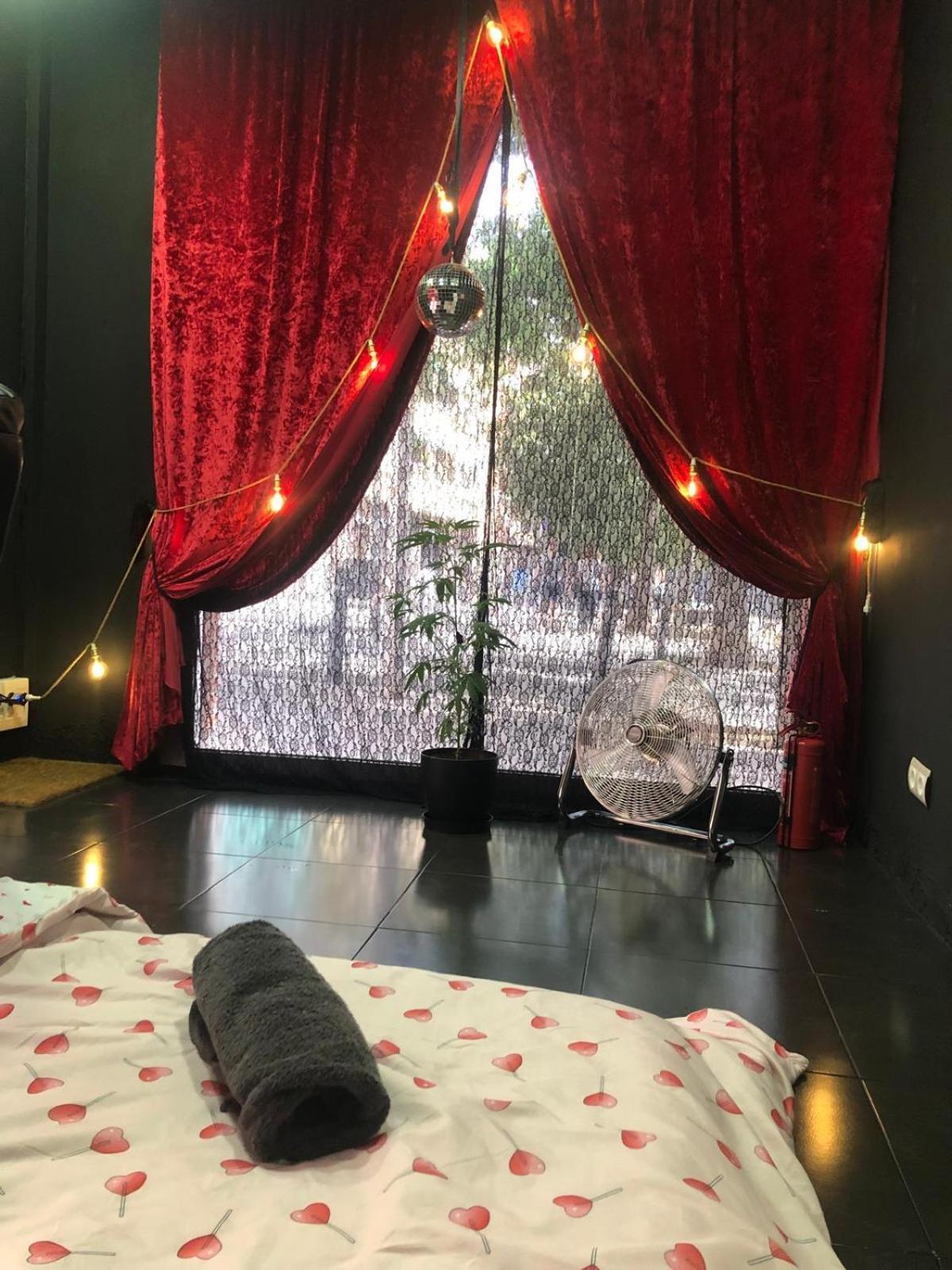 Acampamento Piso Pareja *