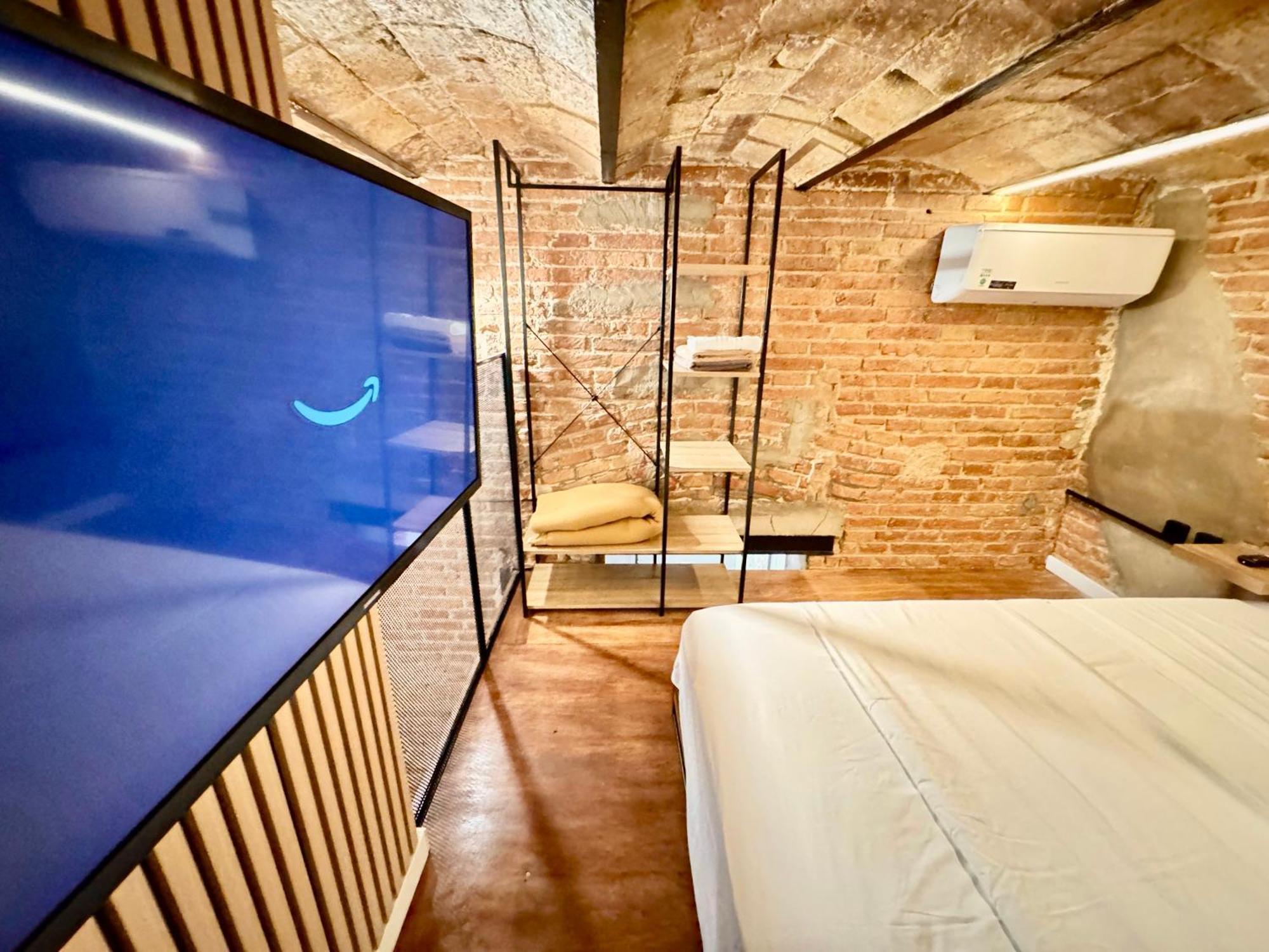 Estudio Nuevo! Al Lado Del Metro L1 L4 L5 Apartamento