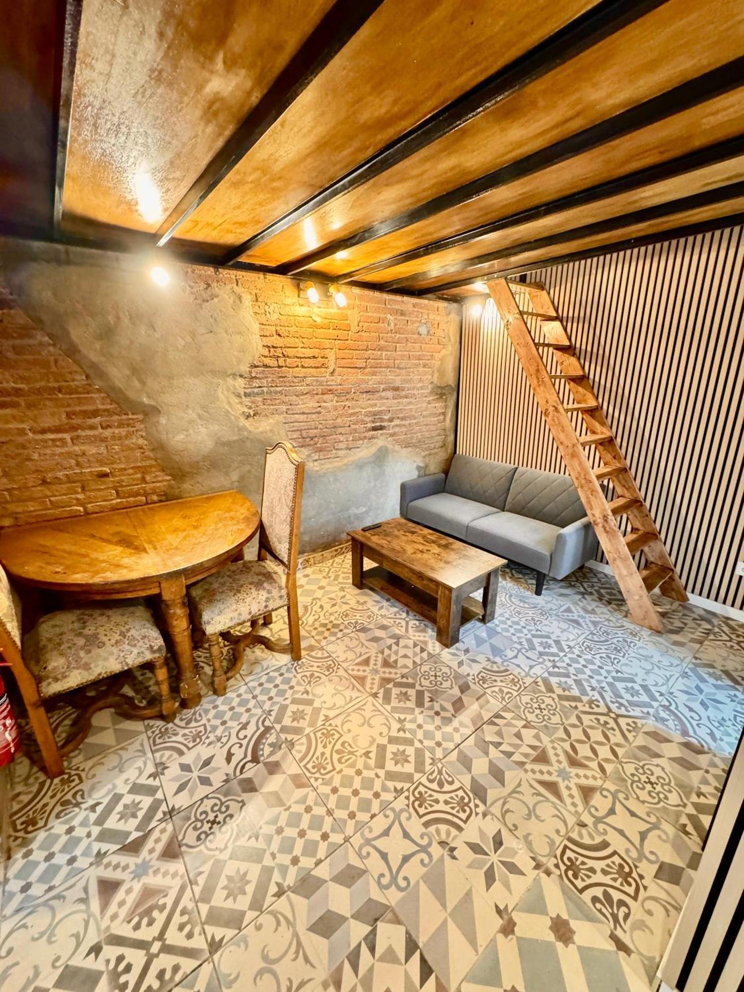 Estudio Nuevo! Al Lado Del Metro L1 L4 L5 Apartamento Barcelona