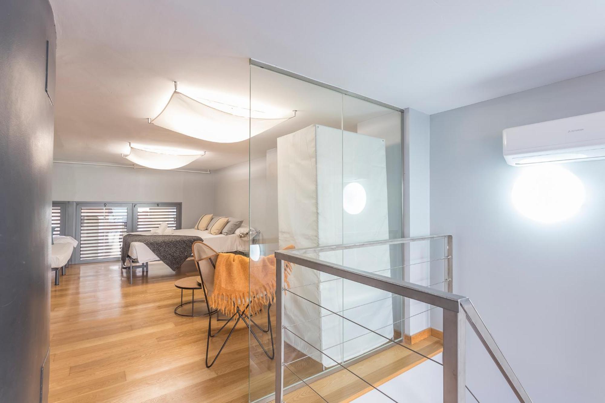 Apartamento My Space Emirates - Bright In Gracia With Shared Pool *