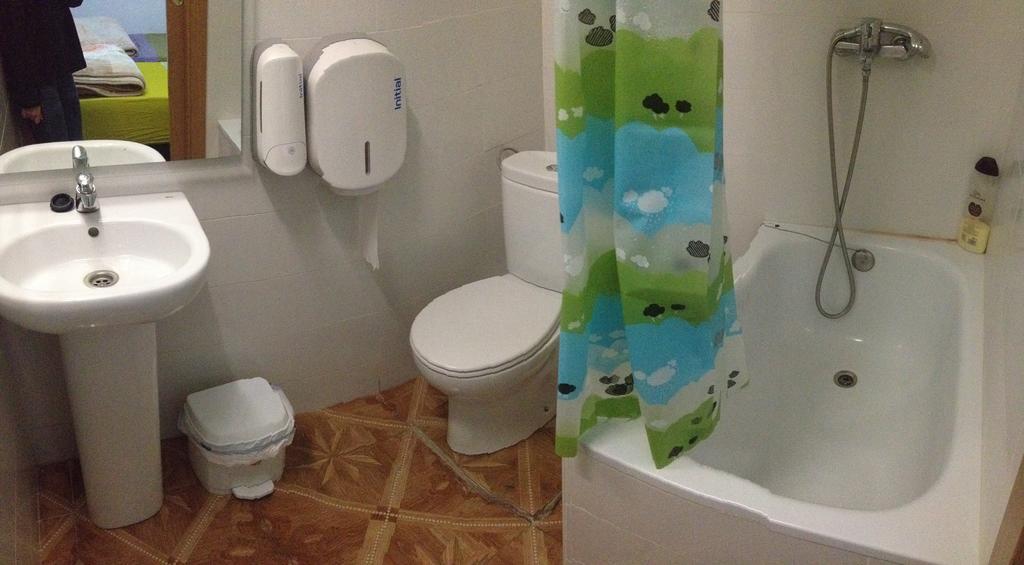 Guest house Ideal Sants 2*