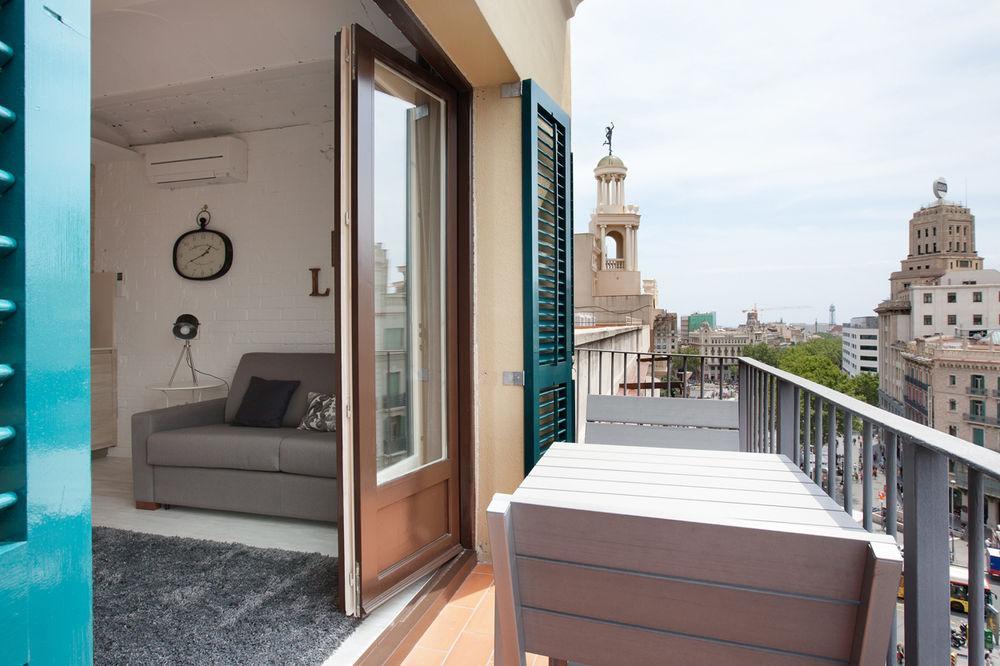 Rent Near Plaza De Catalunya Apartamento *