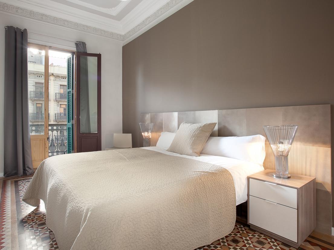 Rent Near Plaza De Catalunya Apartamento *