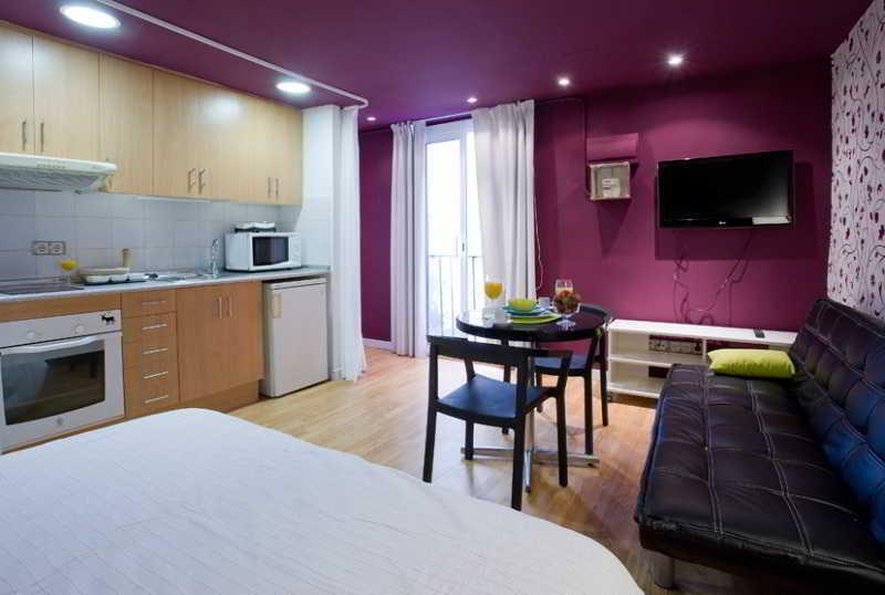 Apartment Colon 3000 *