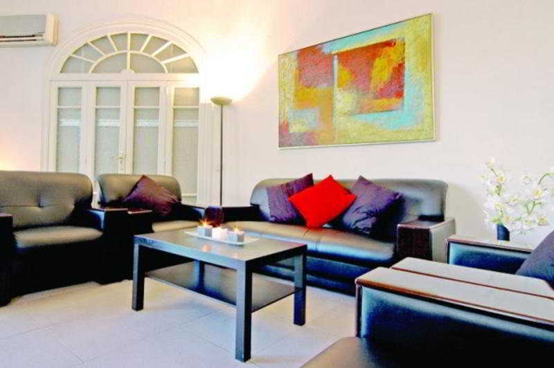 Hotel Ramblas 2*