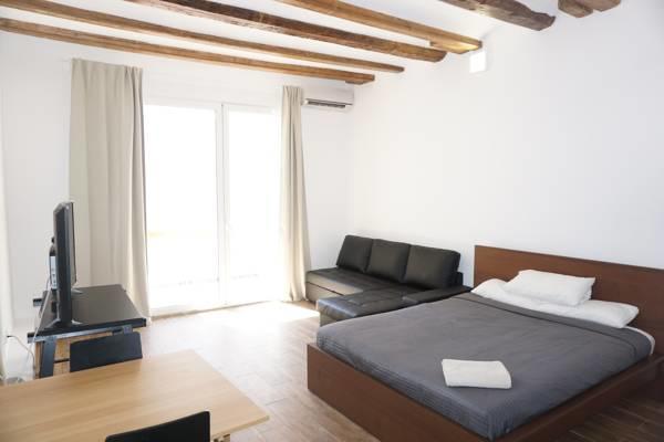 Apartment Spacious Doubleroom At Sants *
