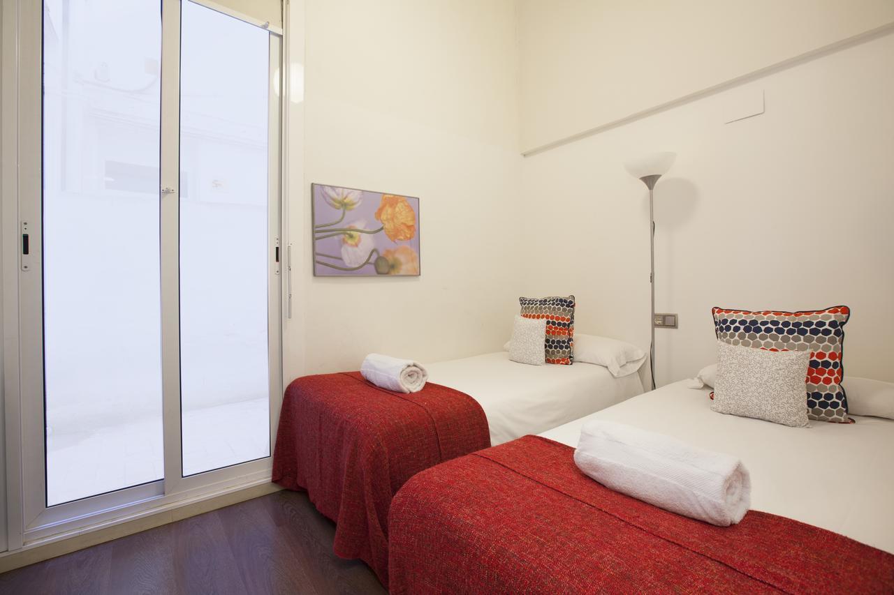 Rent Near Plaza De Catalunya Apartamento *