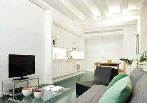 Rent Ramblas Apartment *