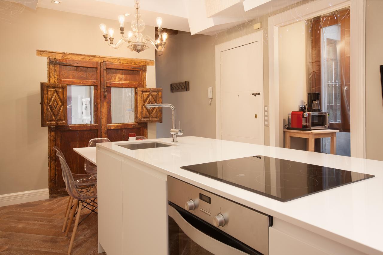 Trafalgar Luxury Apartment *