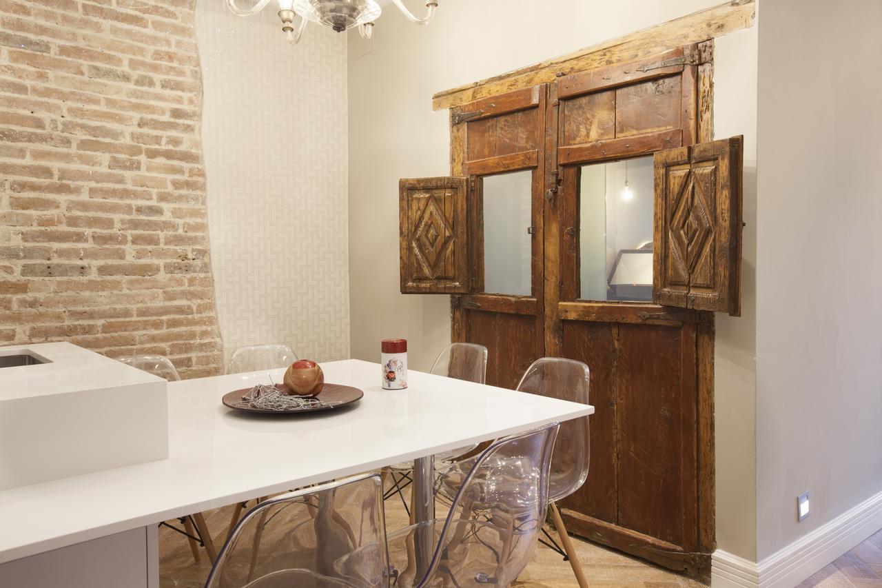 Trafalgar Luxury Apartment
