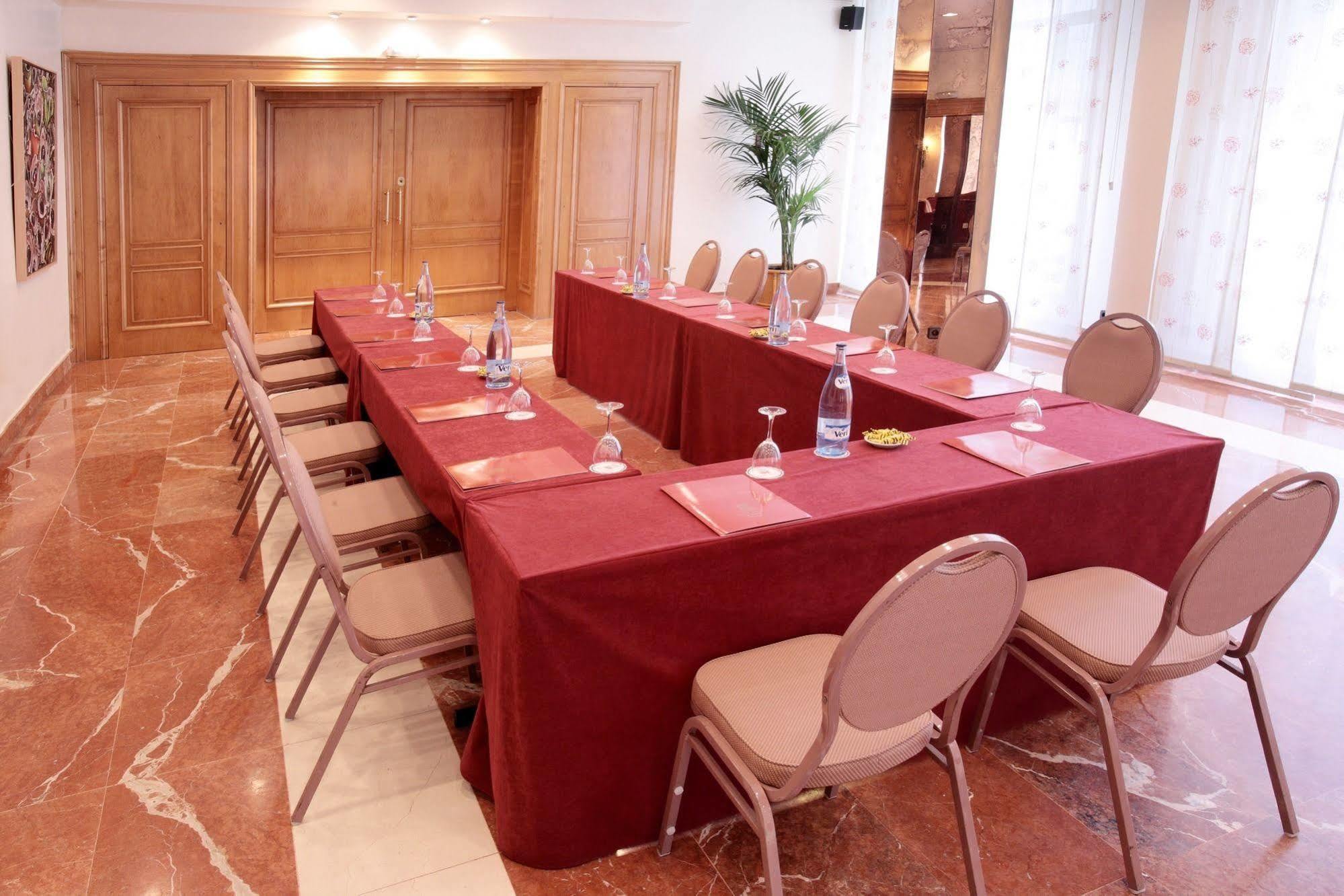 Regencia Colon Hotel 3*