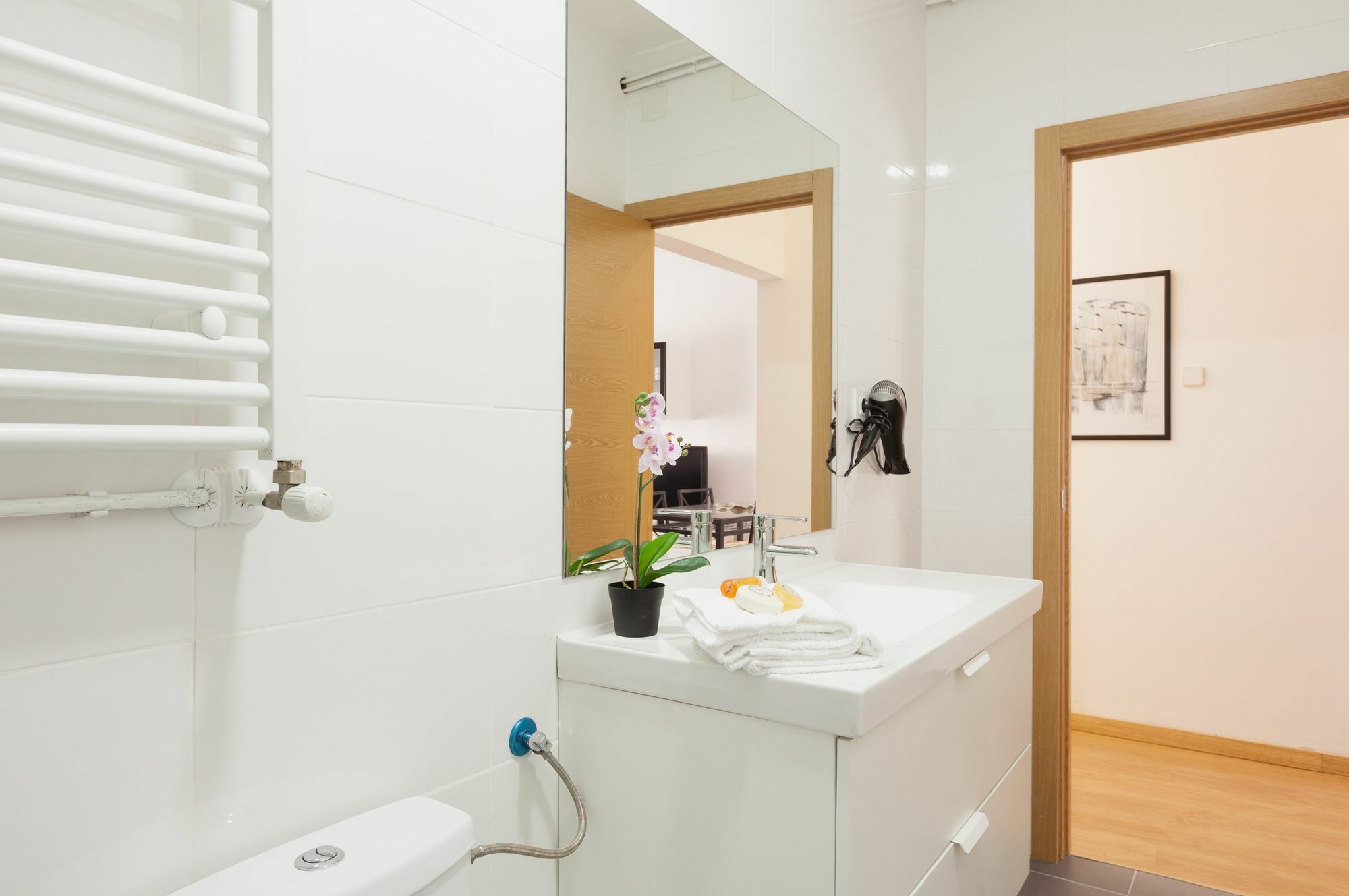 Crystal Touch Apartment