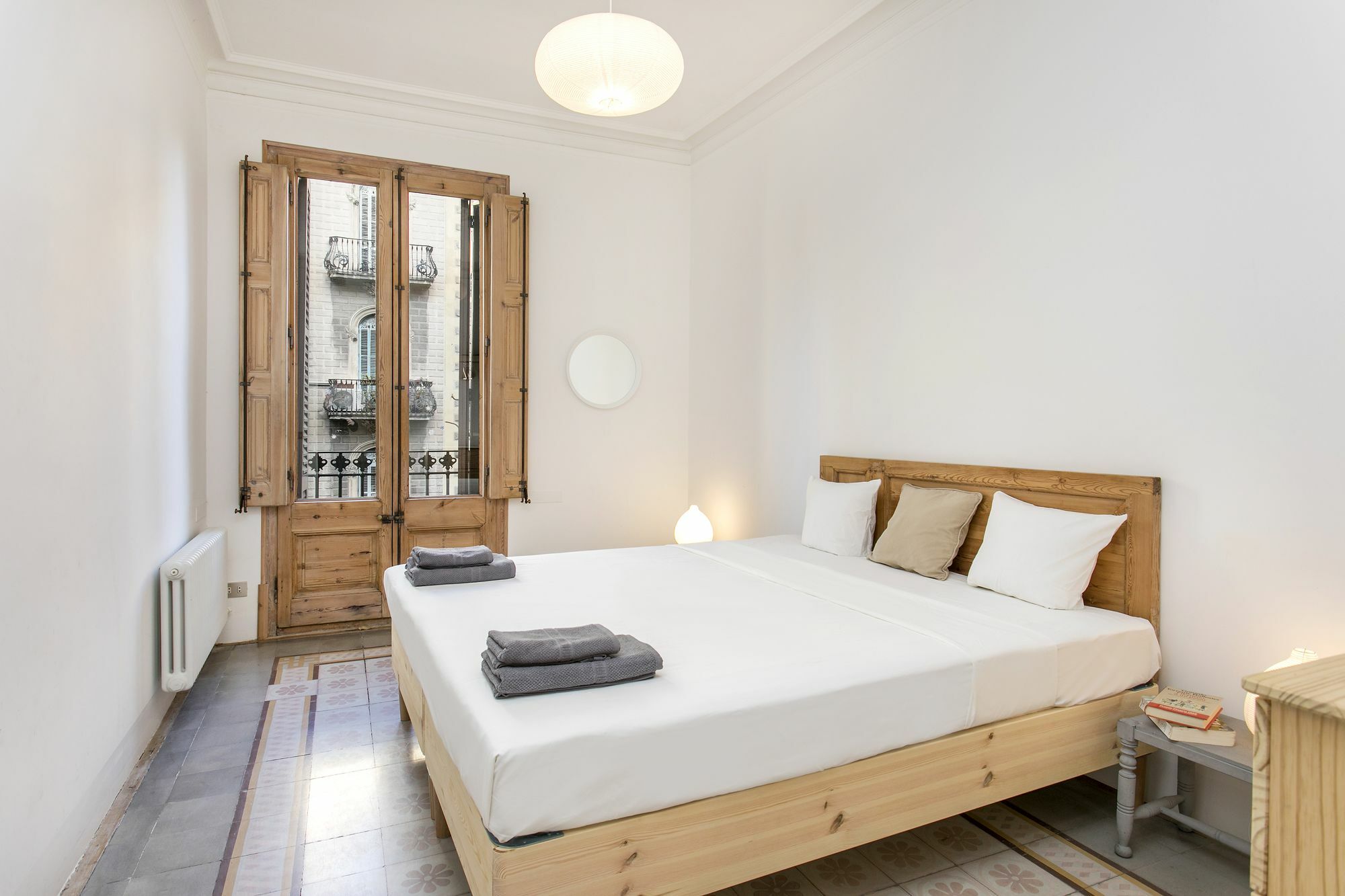 Spacious And Luminous Flat With Balcony Apartment
