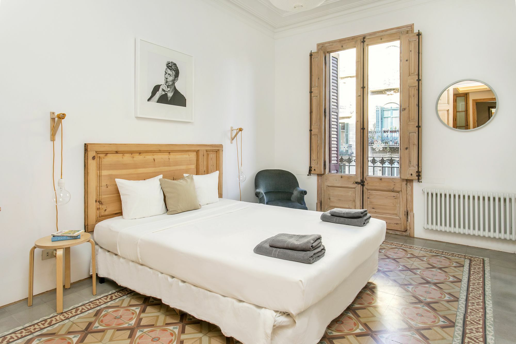 Spacious And Luminous Flat With Balcony Apartment