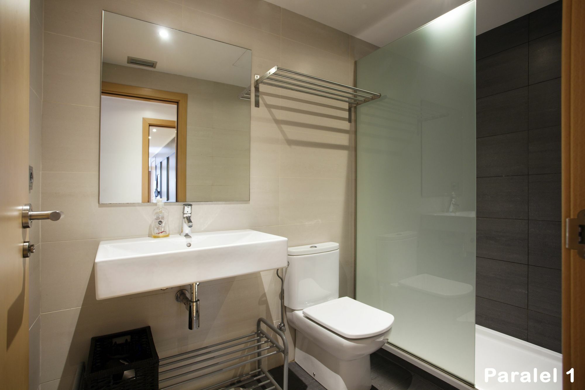 Espai Paralel Apartment Barcelona