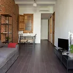 Family Apartment Near Sagrada Familia